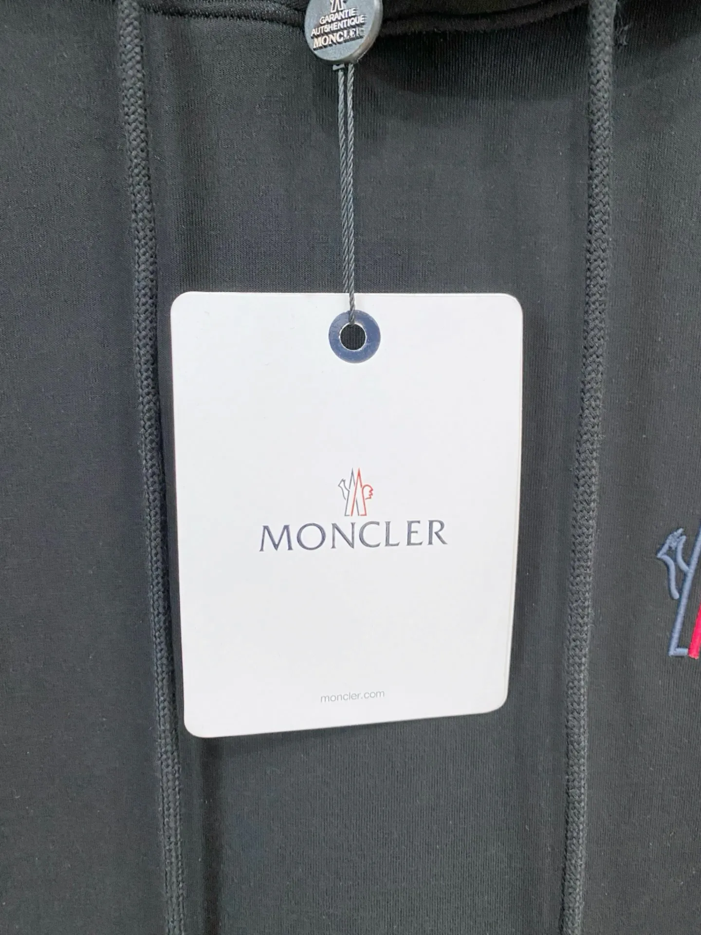 29 Moncler 2026 New Arrival ✨ ， ， 。 ， Classic ， ， 。 ， 。 ：White、Black Sizes：S‑XL